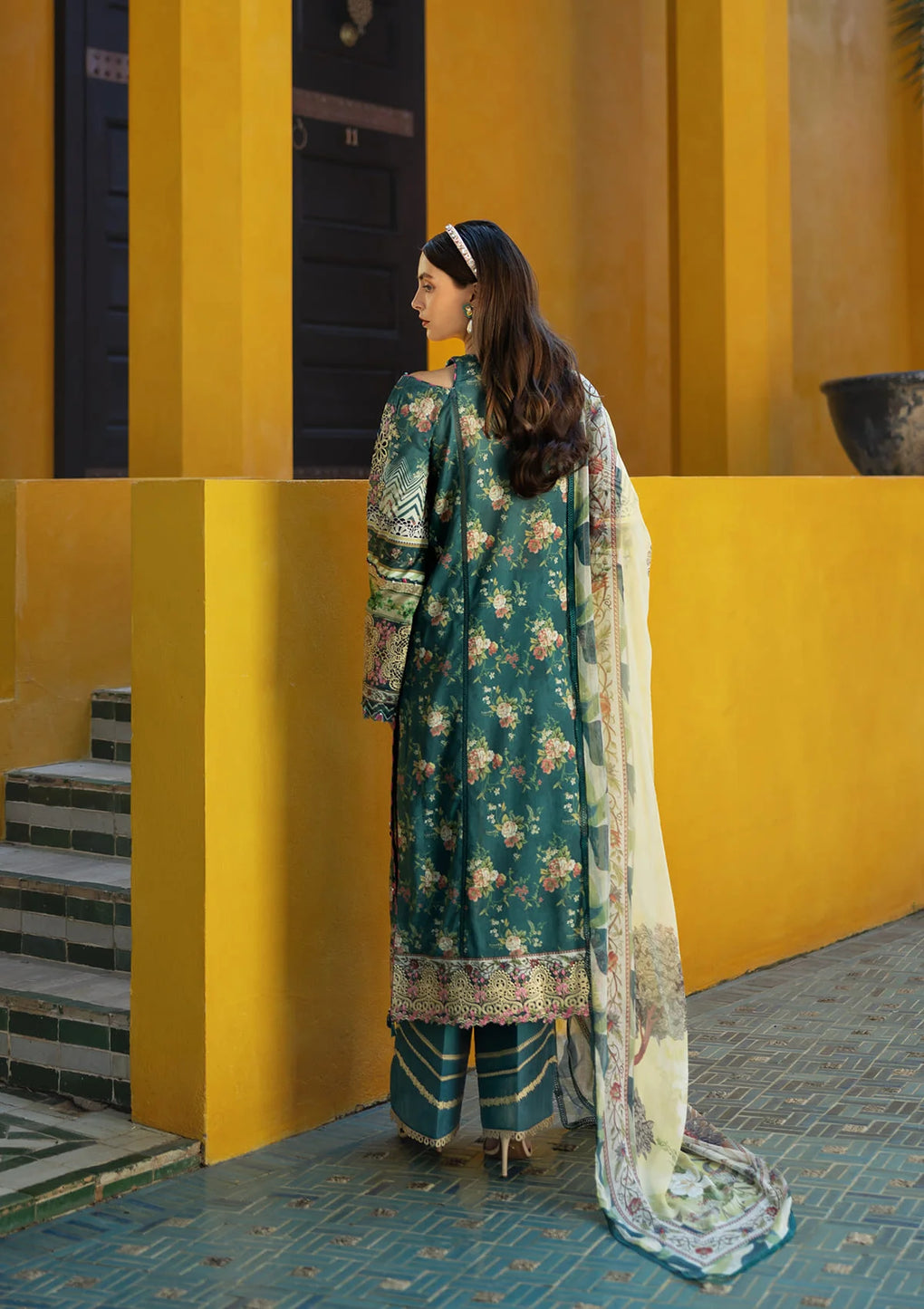 Elaf Embroidered Lawn Suits stitched 3 Piece EL25SL ETS-07A STAY CURIOUS